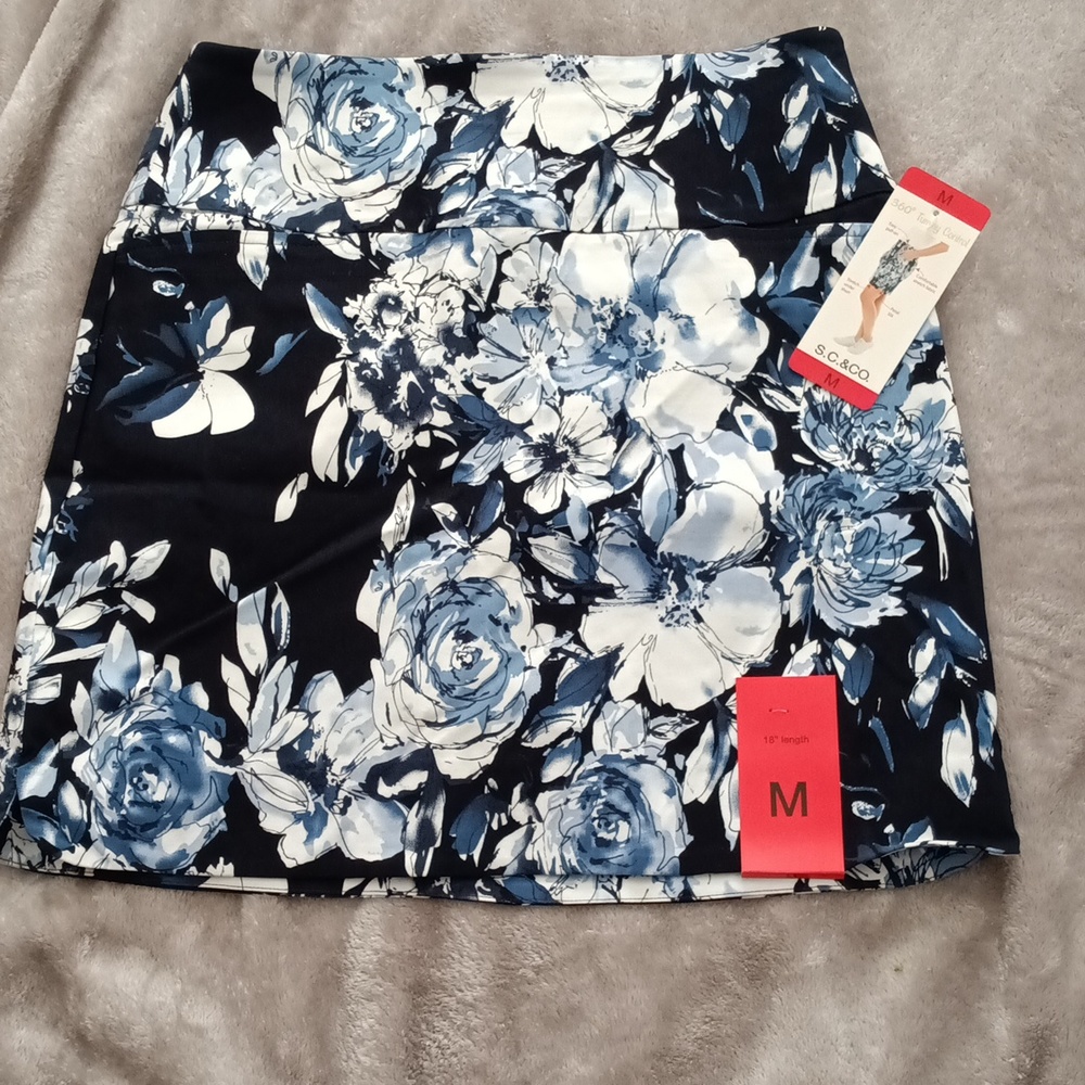S.C. CO. Skort